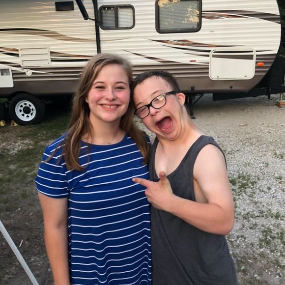 Meet your Posher, Tegin - Picture 1 of 1